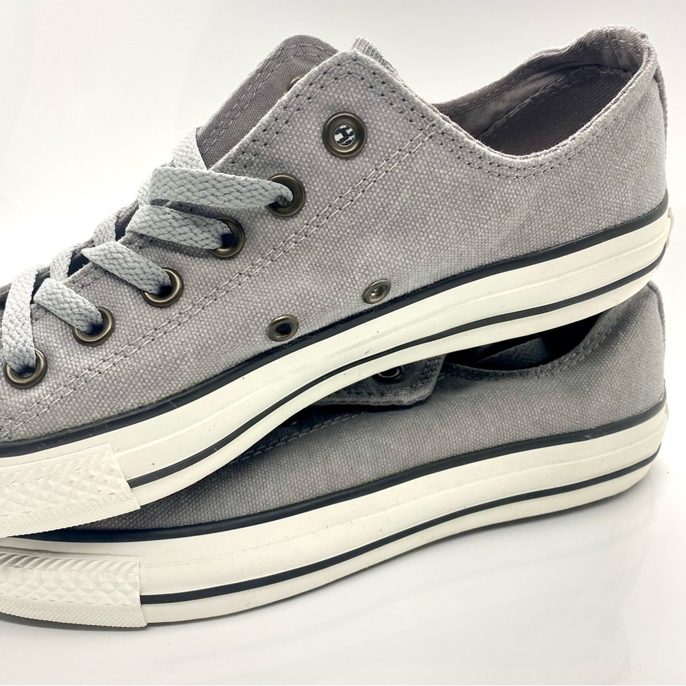𝅺converse Men’s Gray Lace Up Sneakers - Picture 5 of 7